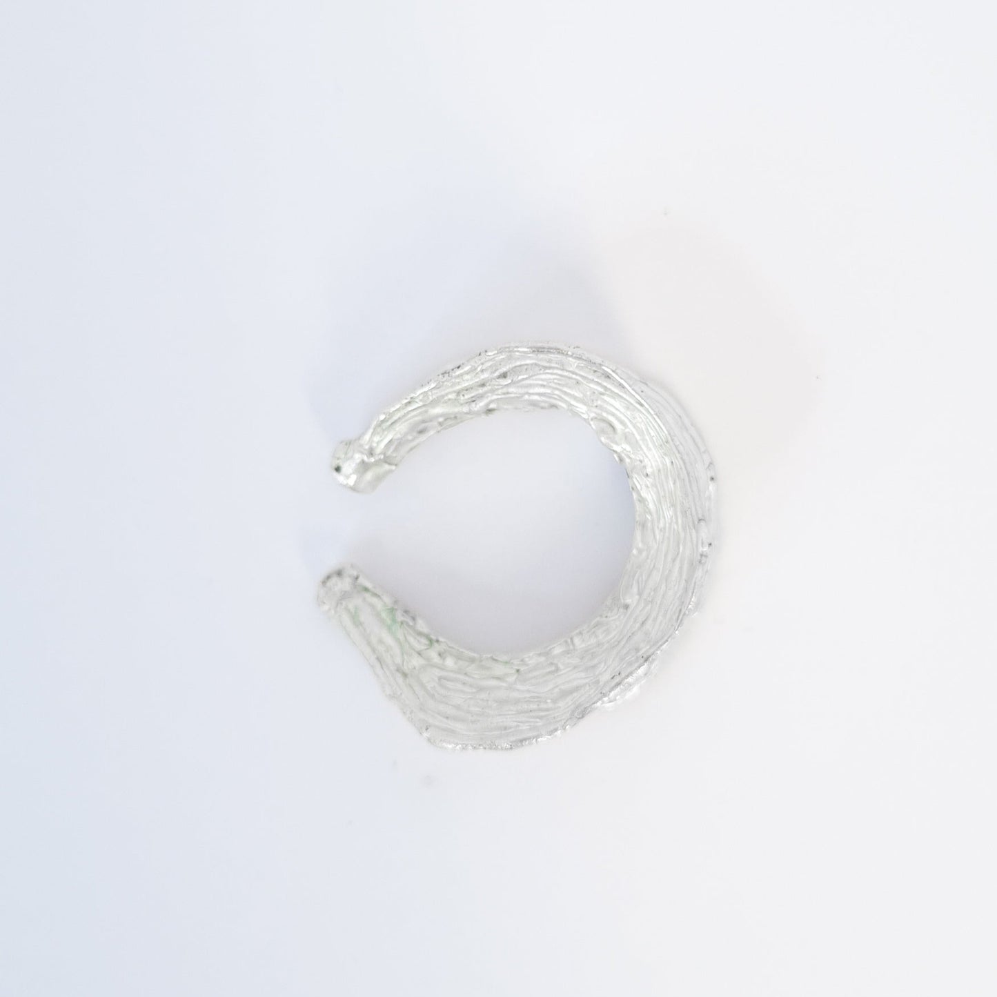 Ear cuff Bíseach medium