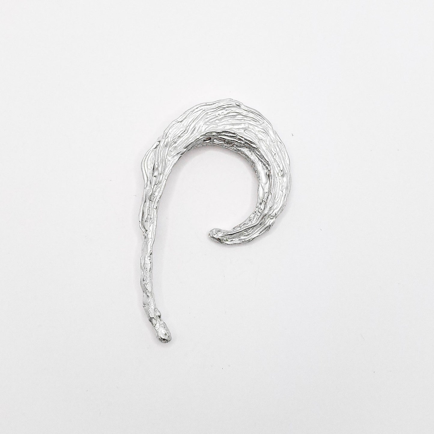Ear cuff Bíseach Grande