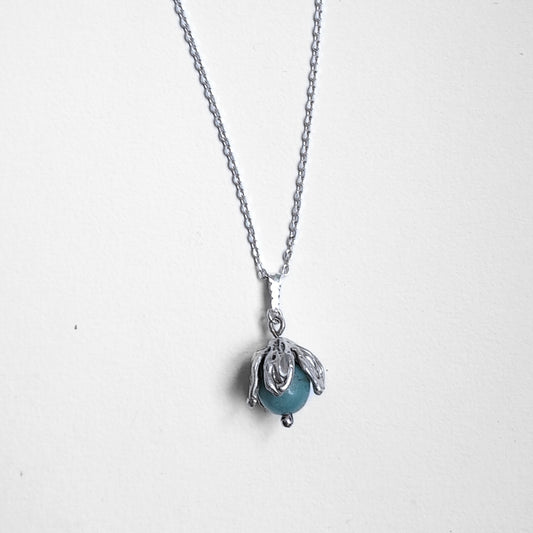Collier Cloigín